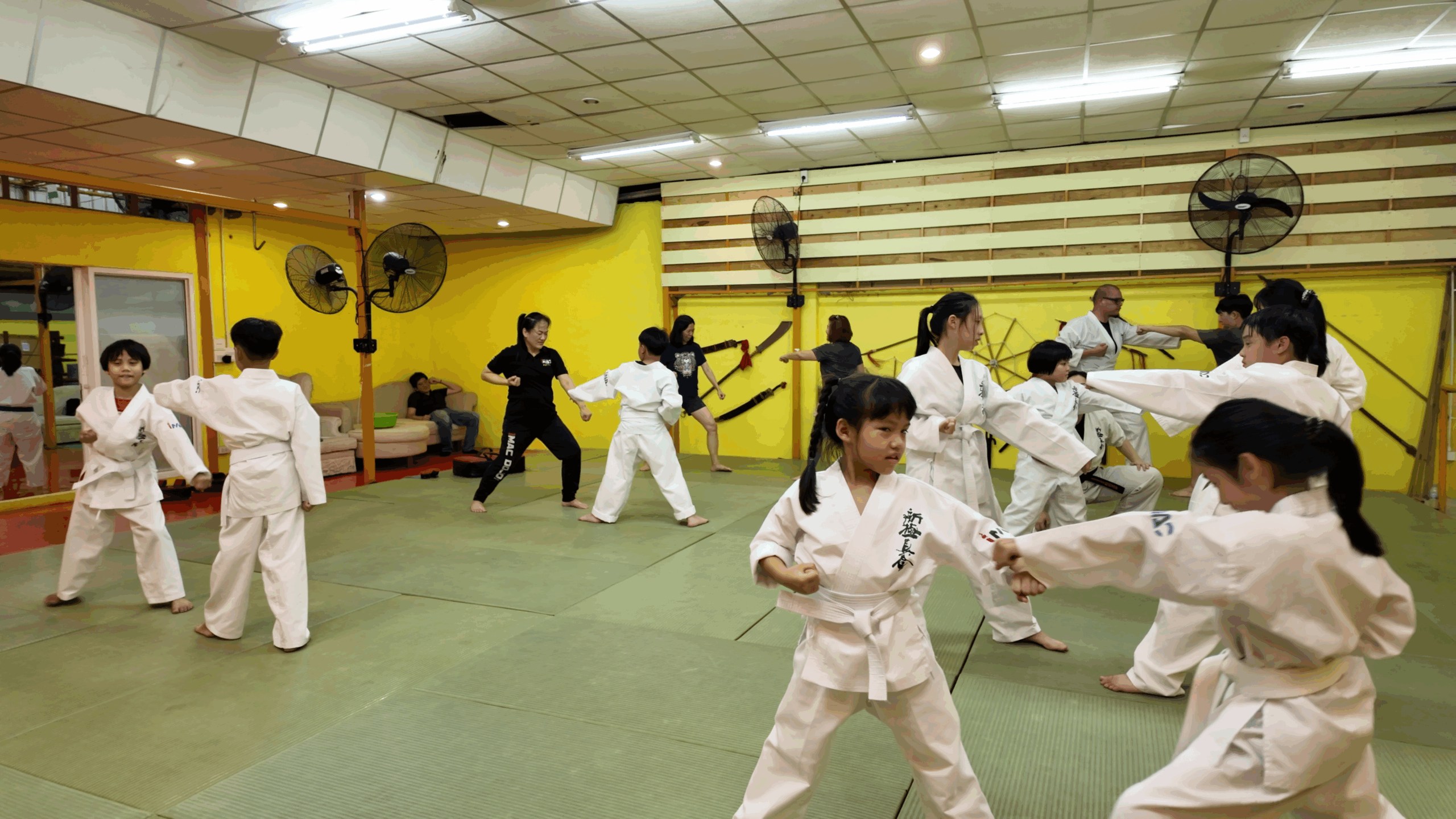 vlcsnap-2025-06-25-22h17m17s038